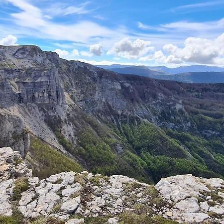 Logement Standing Wifi Vercors 'In Saint-Jean-en-Royans Esterno foto