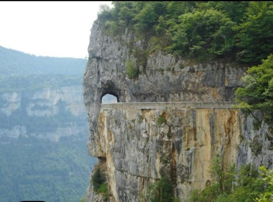 Logement Standing Wifi Vercors 'In Saint-Jean-en-Royans Esterno foto