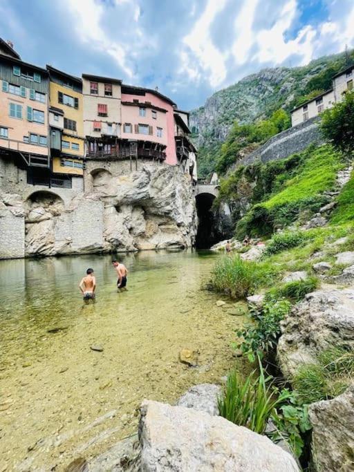 Logement Standing Wifi Vercors 'In Saint-Jean-en-Royans Esterno foto